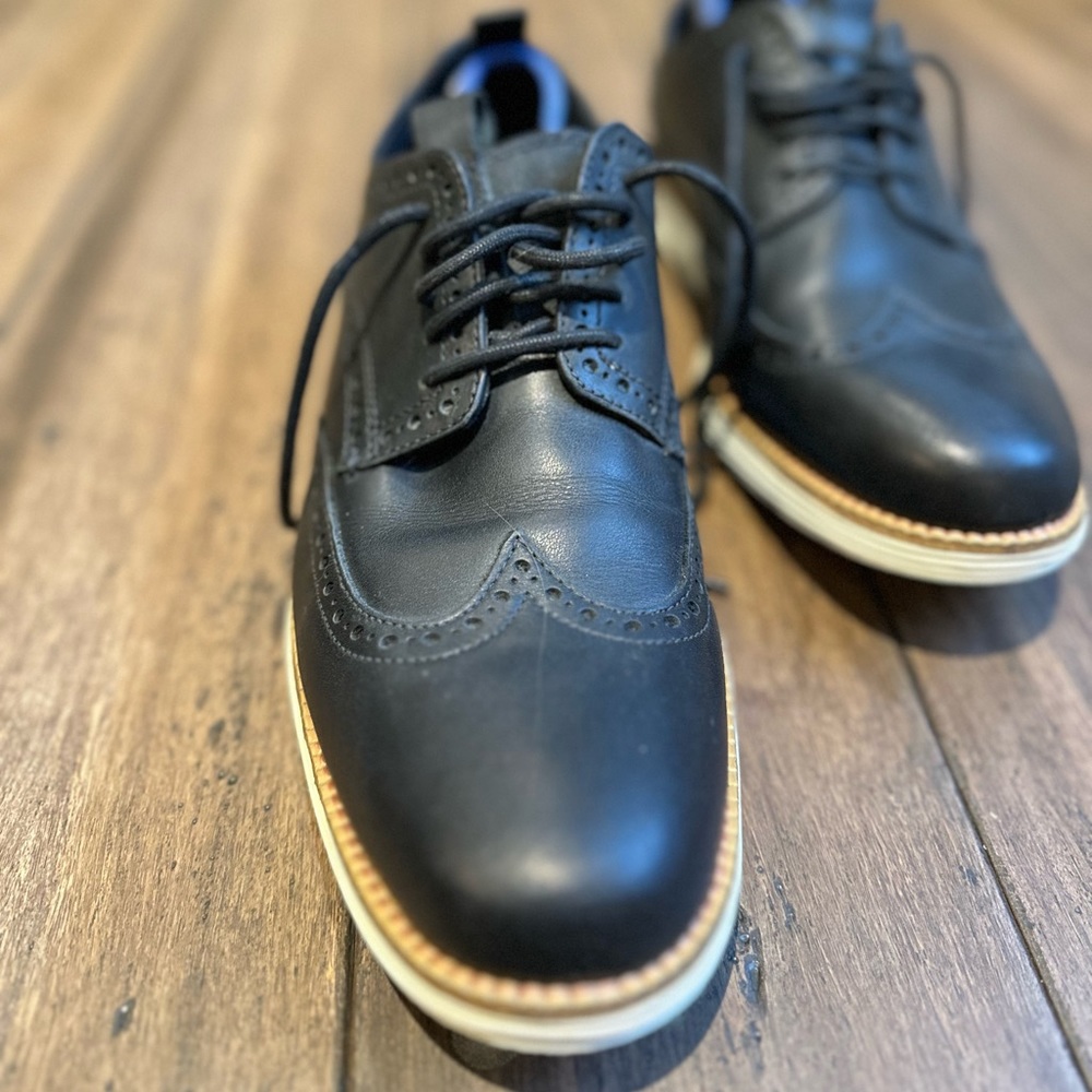 Cole Haan Grand 0s Size 8.5 Black